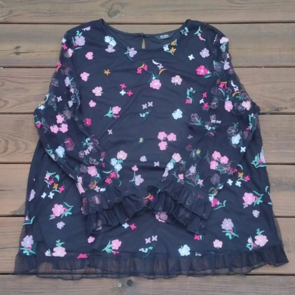 Du Jour Long Sleeve Black Blouse with Embroidered Floral Pattern Size 2XL - Picture 1 of 14
